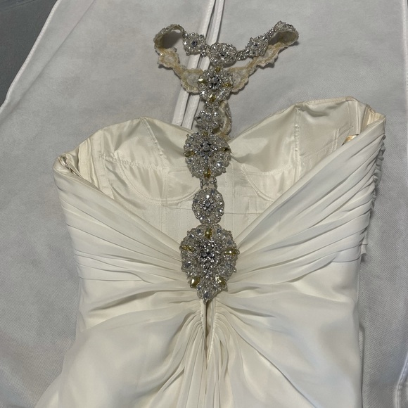 Grecian wedding dress from Ritché - Picture 4 of 7